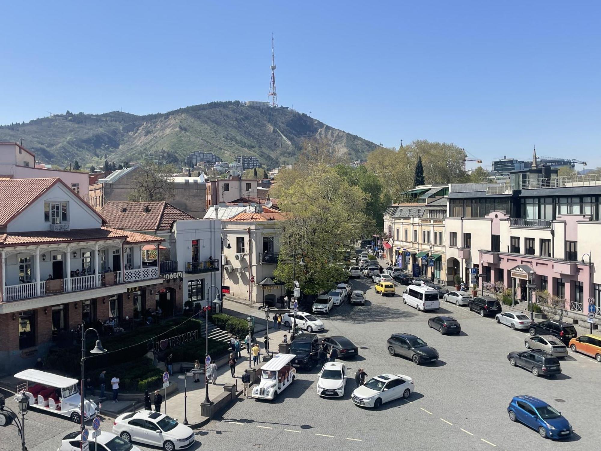 Meidan Inn Tbilisi Exterior photo