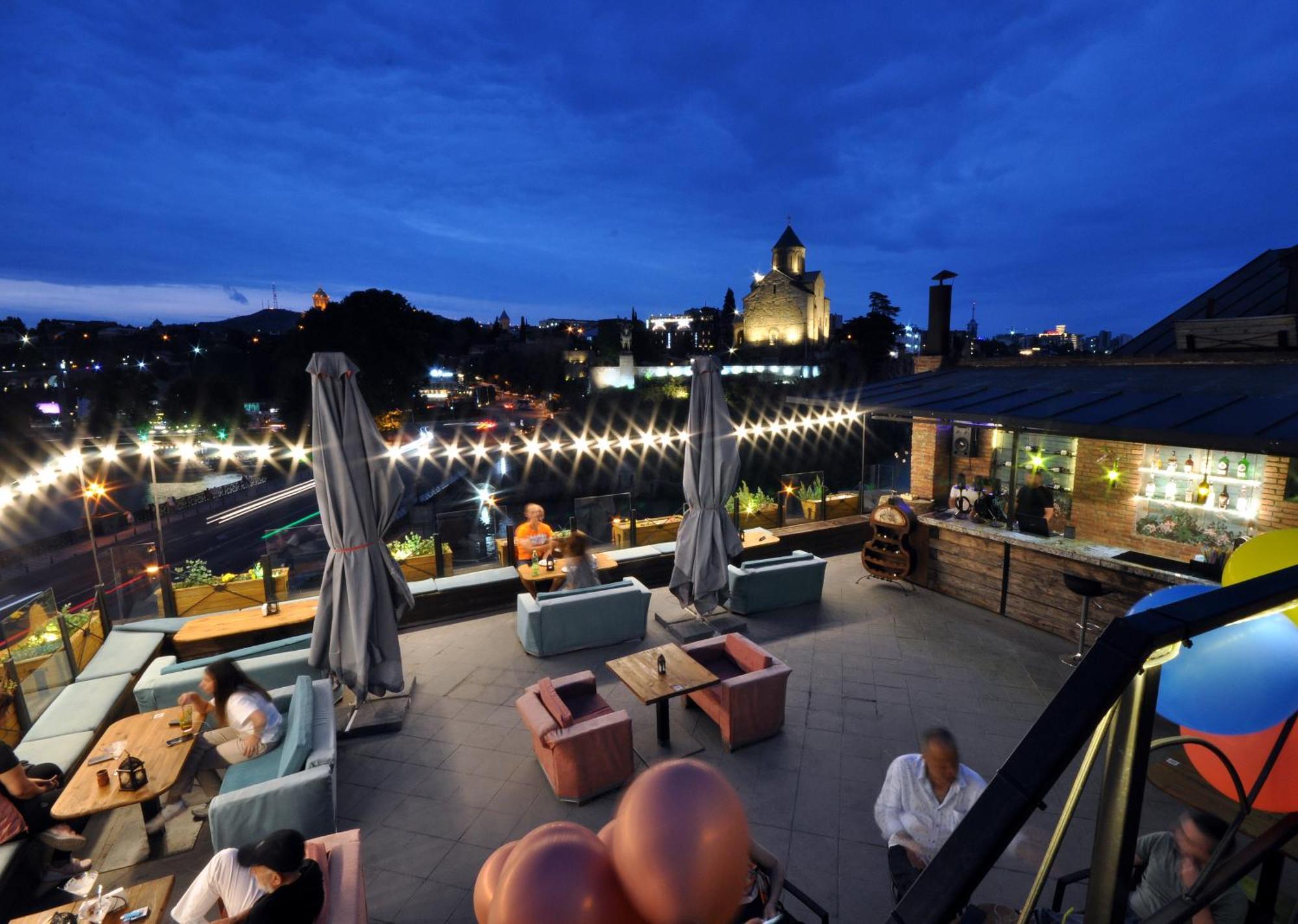 Meidan Inn Tbilisi Exterior photo